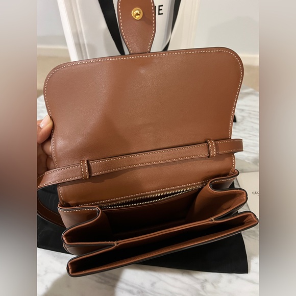 CELINE Medium Tabou Smooth Calfskin Tan Crossbody Shoulder Bag LIKE NEW - Picture 5 of 9